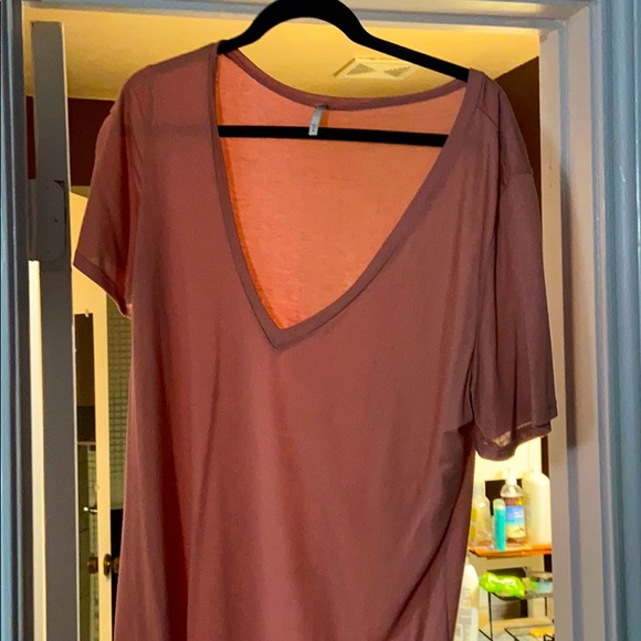 V-neck tee - Picture 1 of 2